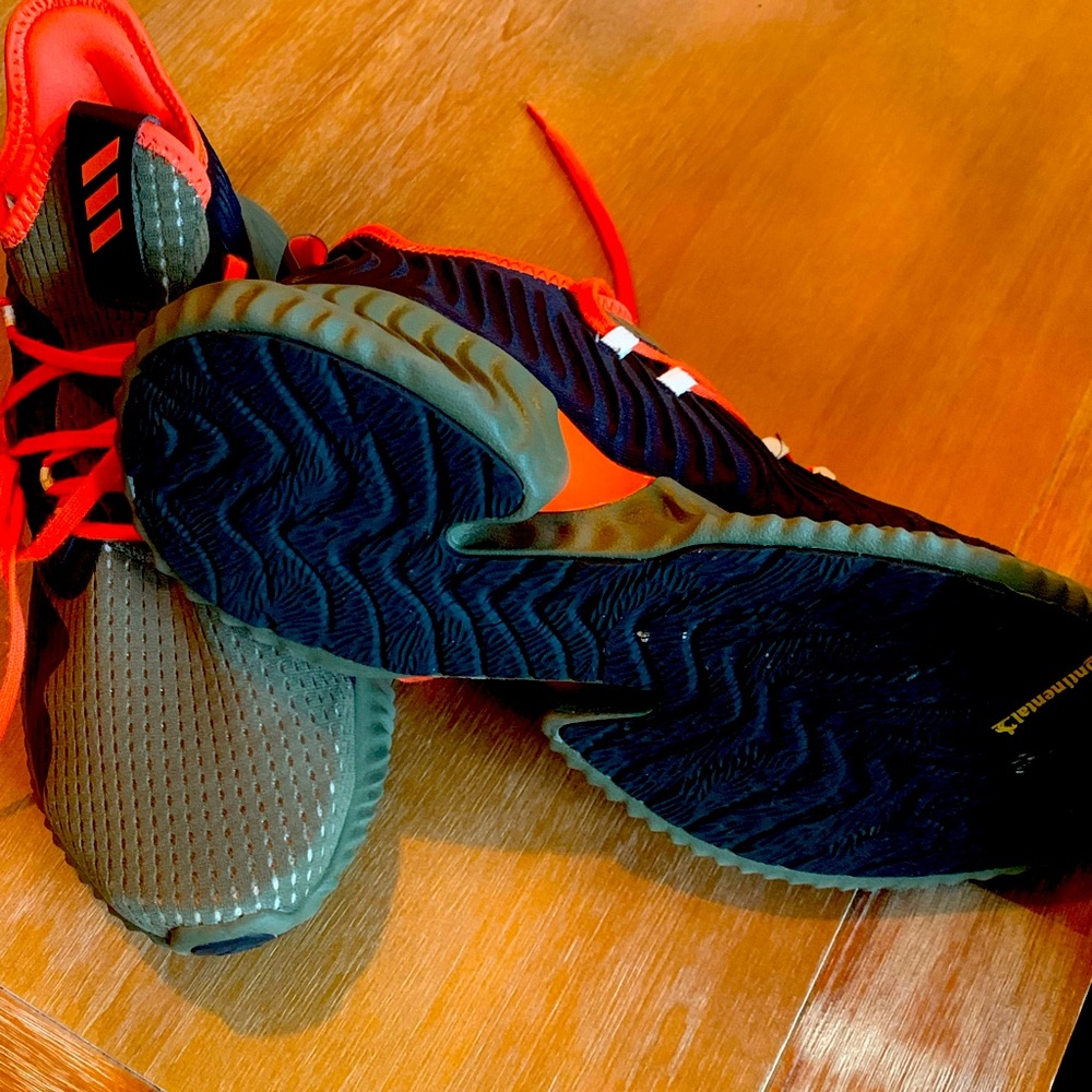 Men’s adidas running/workout shoes size 11 1/2